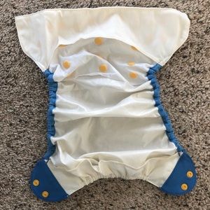 BumGenius Other - BumGenius Flip One-Size Diaper Cover in Glow BumGenius Other - BumGenius Flip One-Size Diaper Cover in Glow
